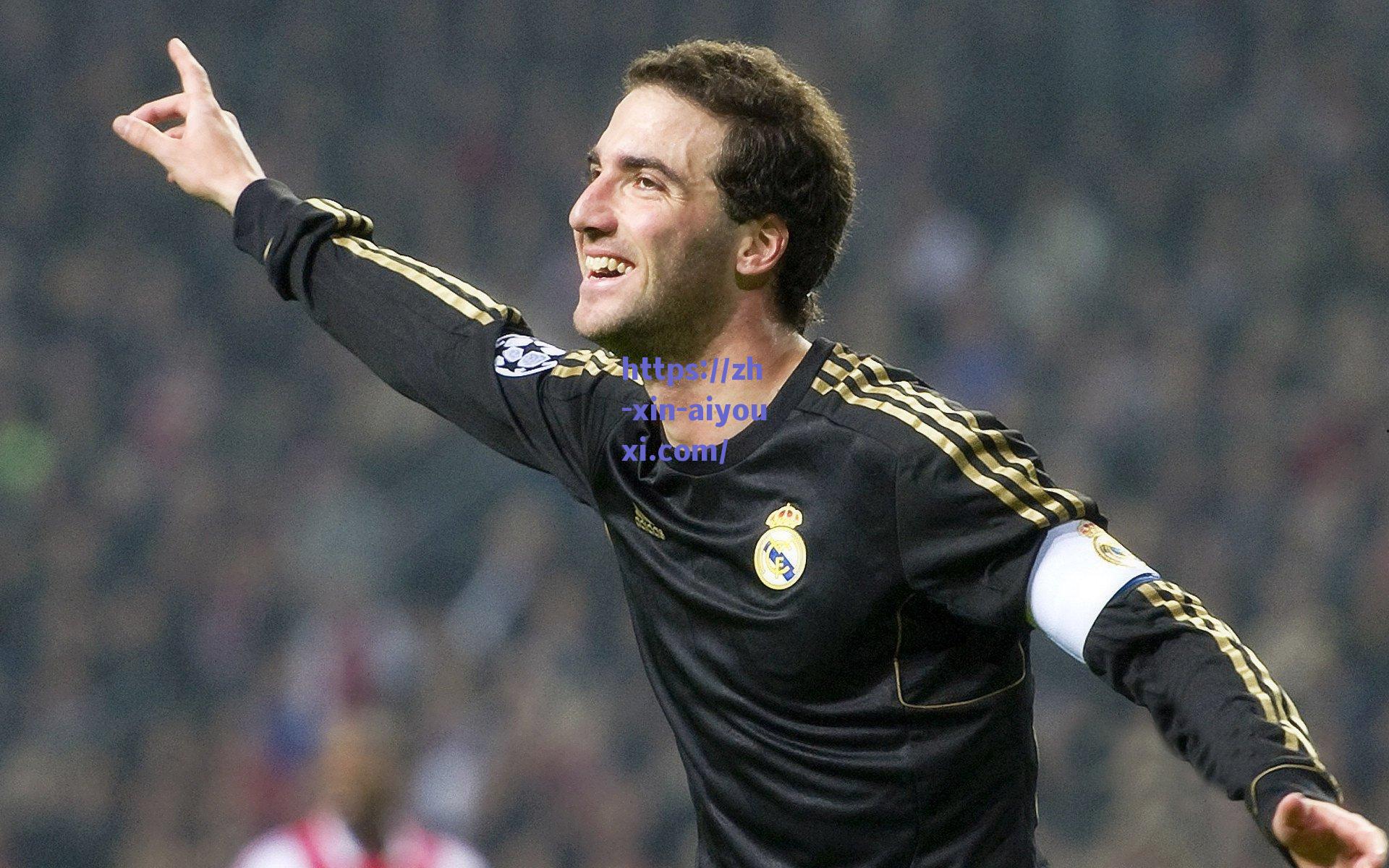 每体曝卡萨多决意留守诺坎普，马竞转向狼队中场若昂·戈麦斯