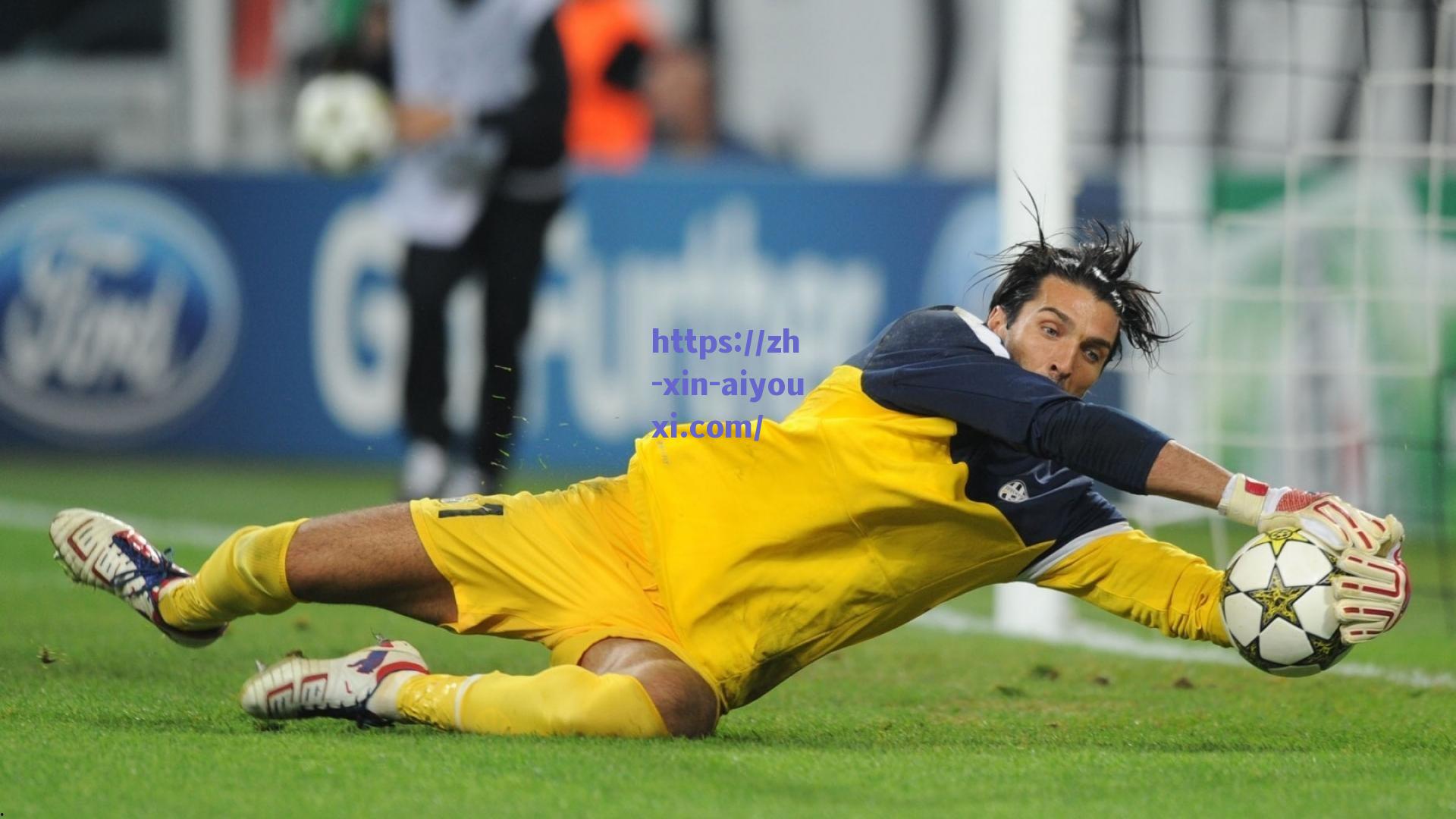 科隆防线告急迎战拜仁，七轮不胜恐遭双线碾压